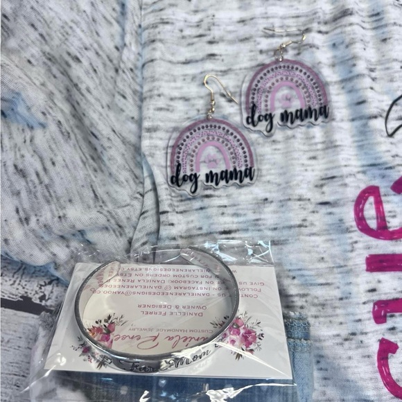 Dog Mama Light Weight Acrylic Earrings - Picture 5 of 6